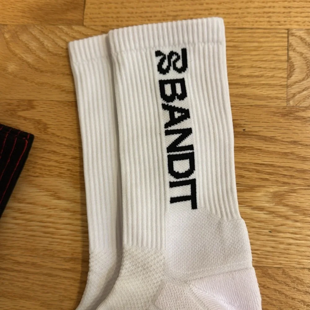 Bandit running Black and White cushion run Crew Socks - Picture 3 of 3